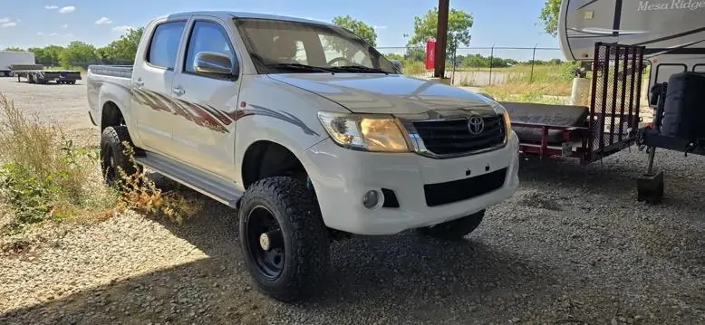 Preowned 2014 Toyota Hilux